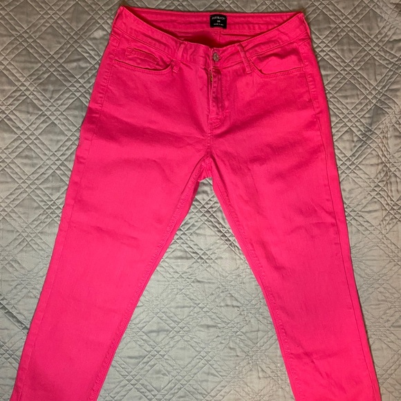 Just Black Denim Hot Pink Capris/Cropped Jeans - Picture 3 of 6